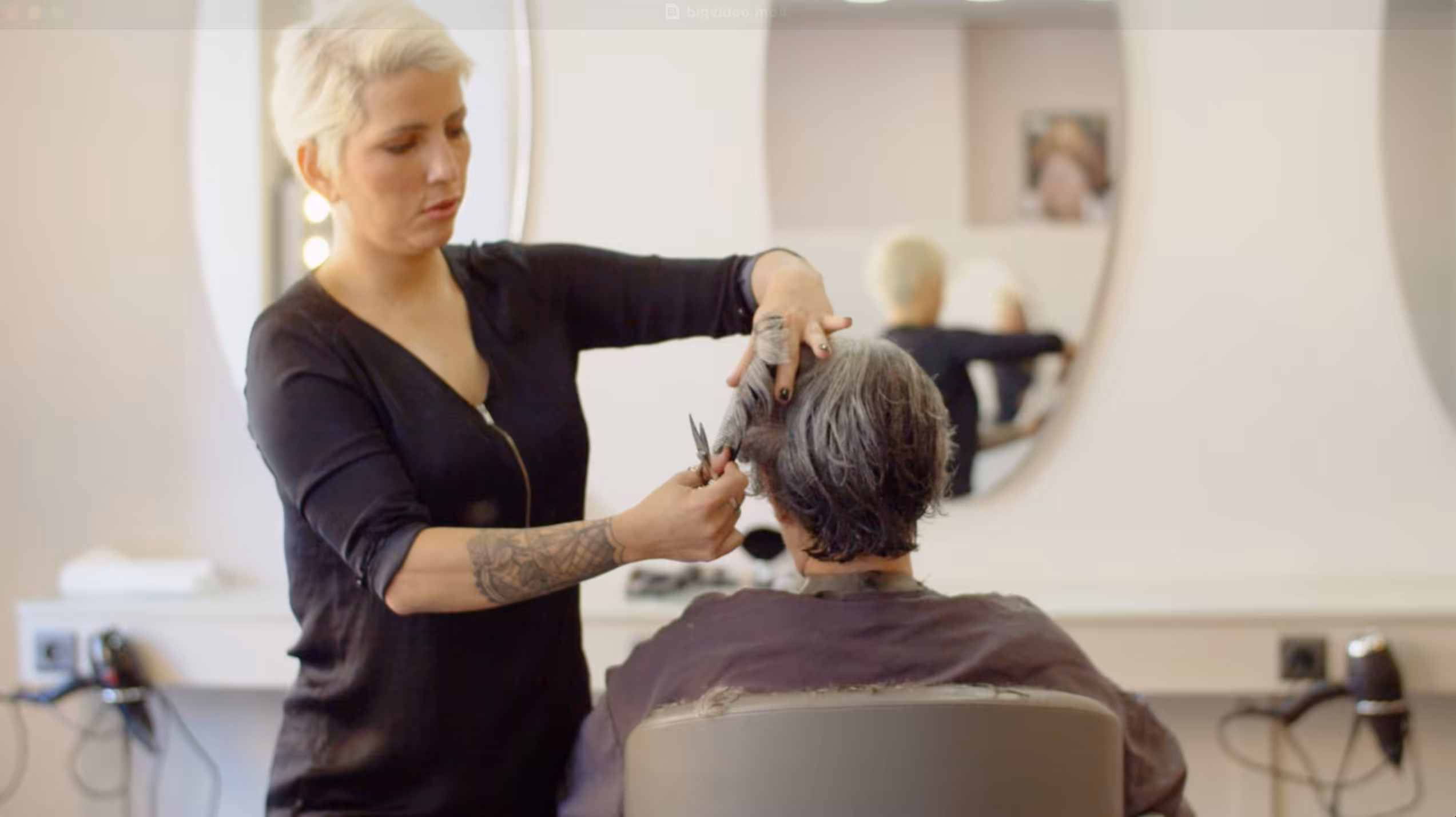 Salon M video fallback image